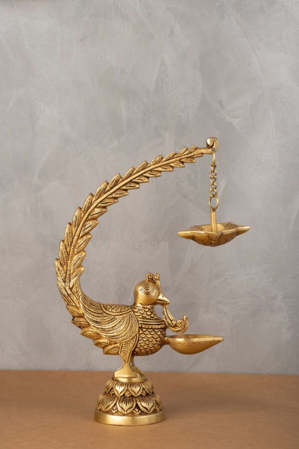 Peacock lamp