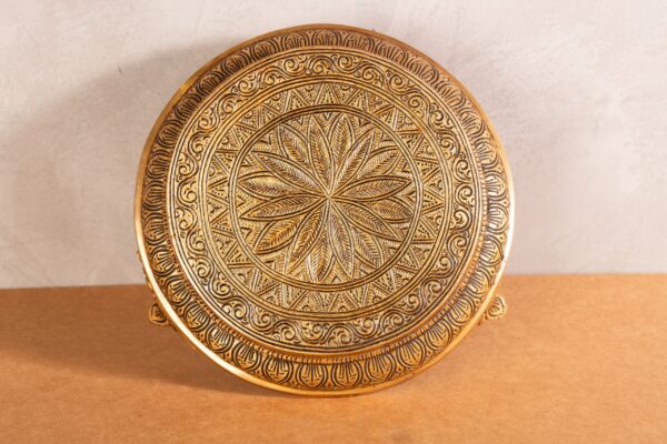 Circle Table