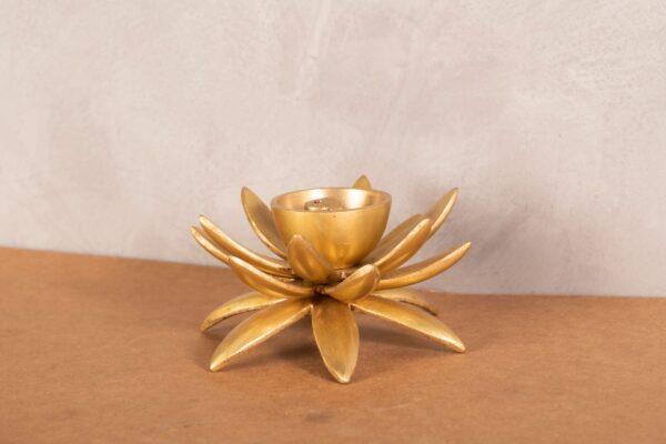 Lotus Shaped Oil Lamp