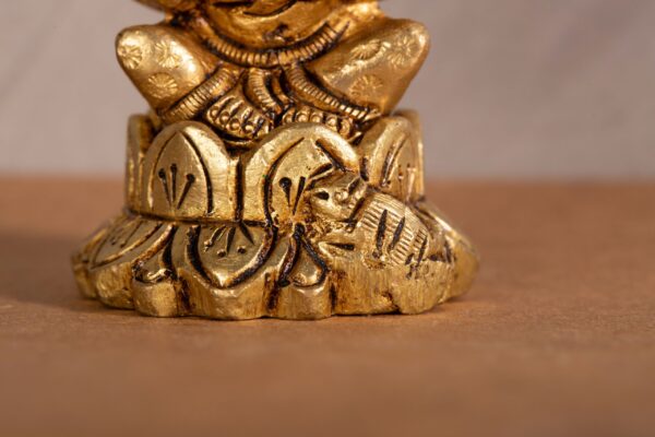 Lotus Base Ganesha