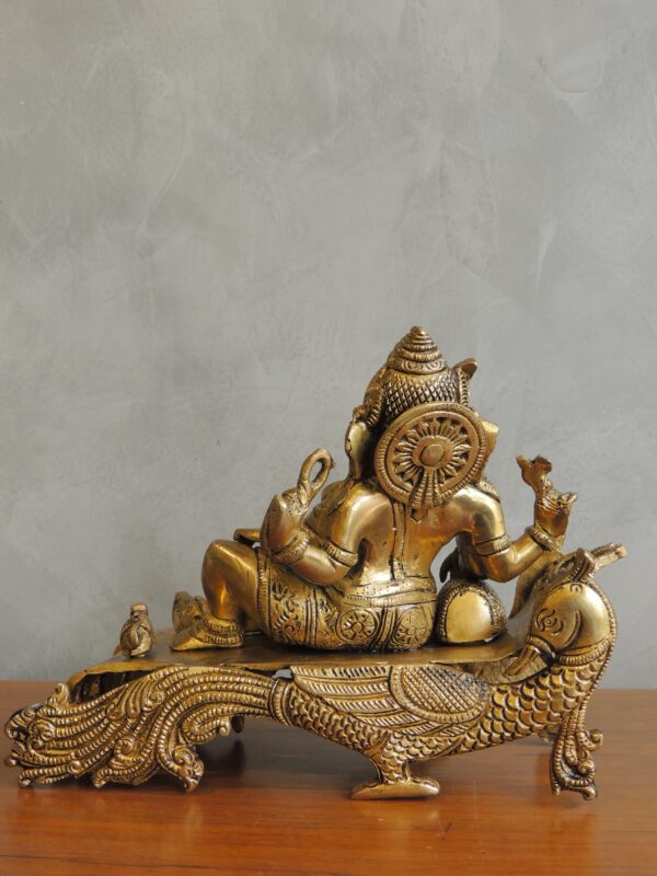 Ganesha Relaxing